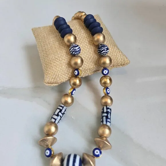 Navy and White Porcelain Beaded choker - Picture 5 of 5